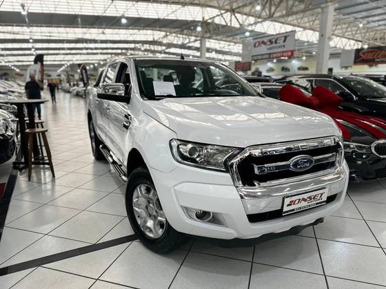 FORD RANGER 3.2 XLT 4X4 CD 20V DIESEL 4P AUTOMÁTICO FORD RANGER 3.2 XLT 4X4 CD 20V DIESEL 4P AUTOMÁTICO